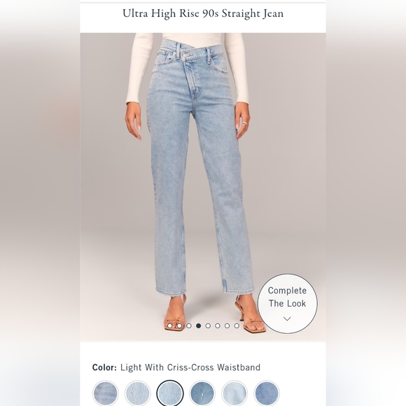 NWOT Abercrombie 90s Straight Ultra High Rise Jeans - Picture 1 of 8